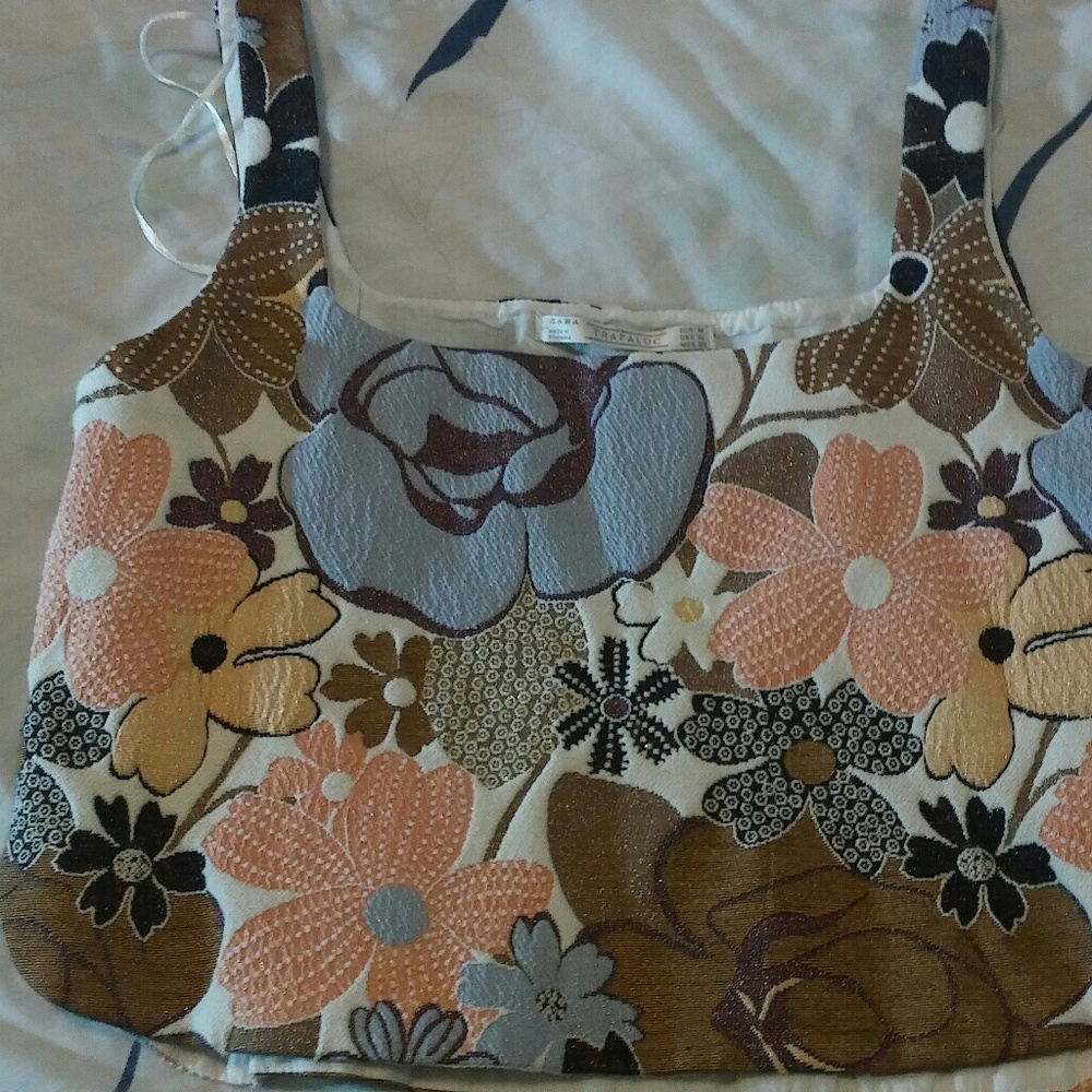 Zara crop top size medium